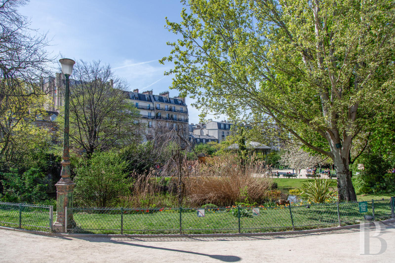 À Paris, dans le quartier du Marais, un appartement rénové dans un immeuble du 17e siècle - photo  n°21
